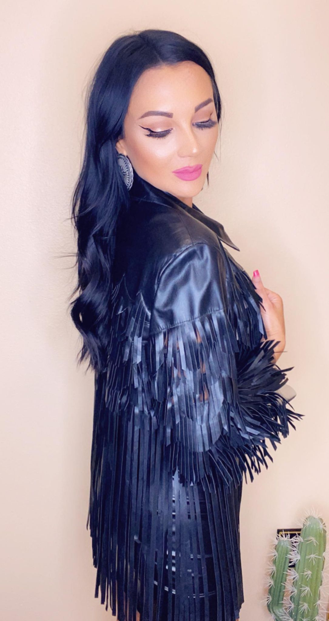 Jaxnhull Show Stopper - Black Fringe