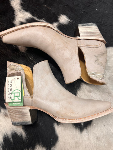 Roper Off White Booties - Size 9