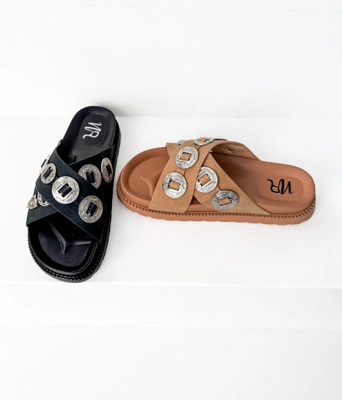 Outlaw Buckle Sandal - Tan
