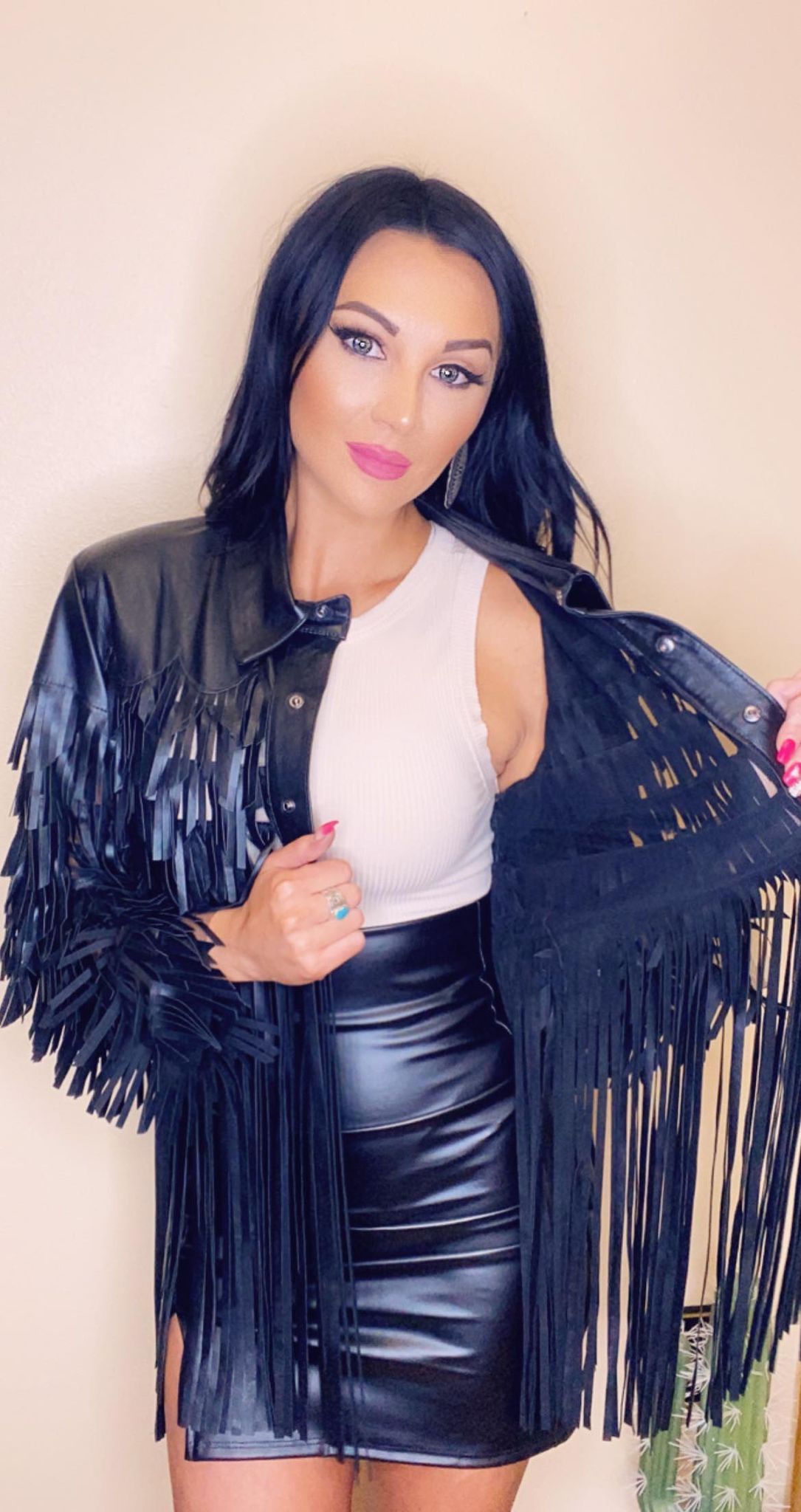 Jaxnhull Show Stopper - Black Fringe