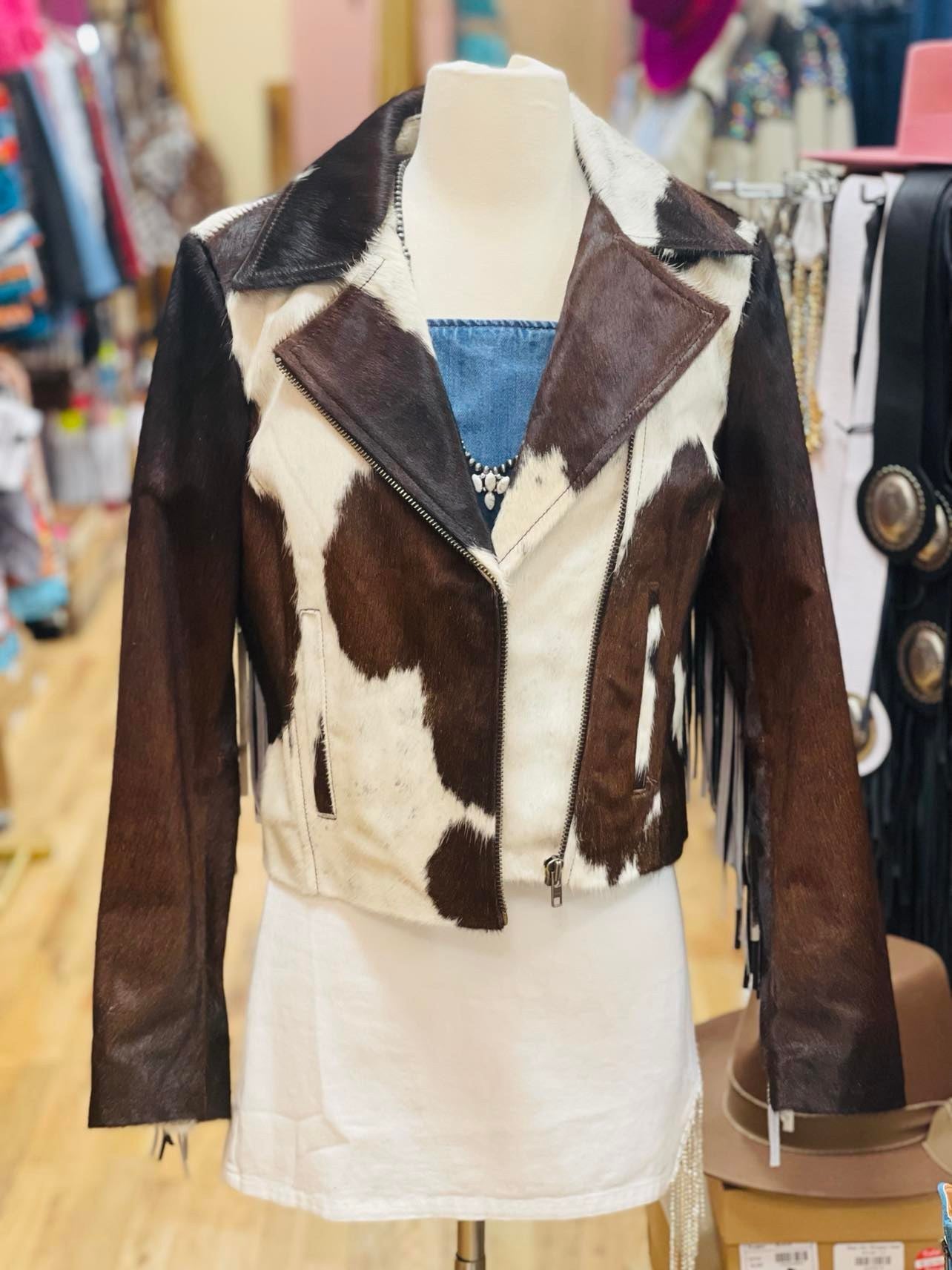 JAXNHULL COWHIDE JACKET- JACKSON (Small) – Desperado Depot