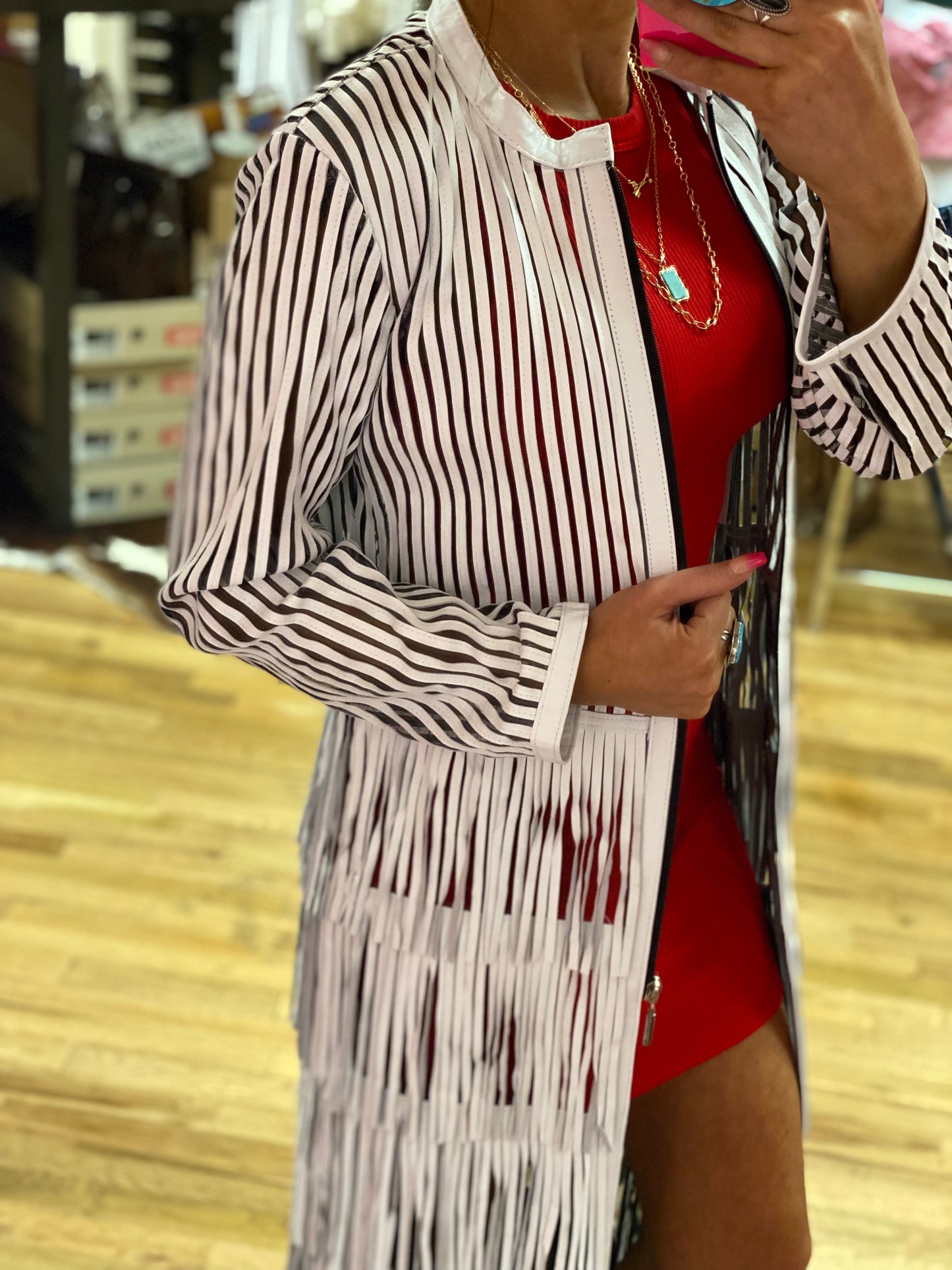 Jaxnhull Rodeo Queen - White